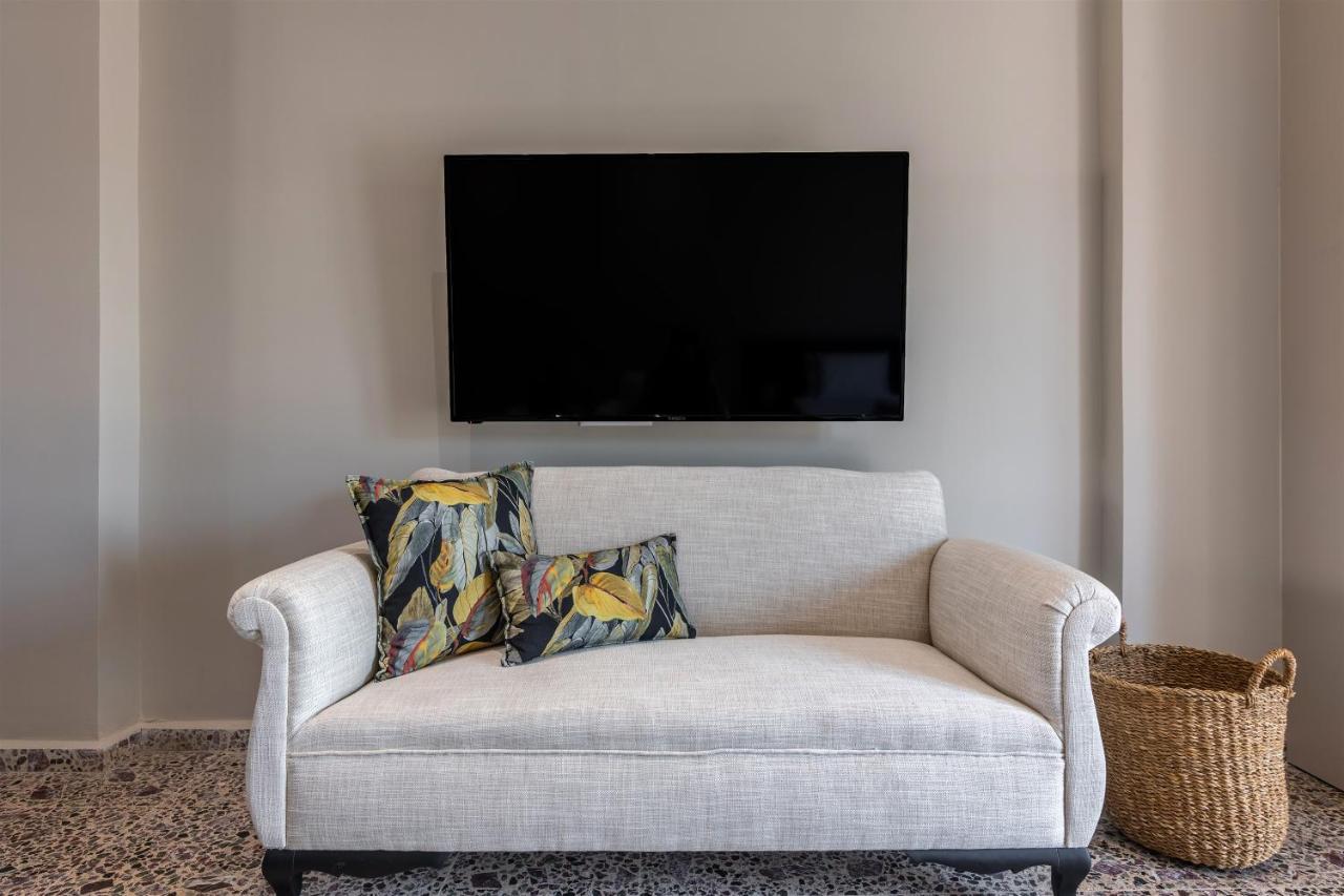 Andrews Luxury Suites Near The Airport Candia Esterno foto