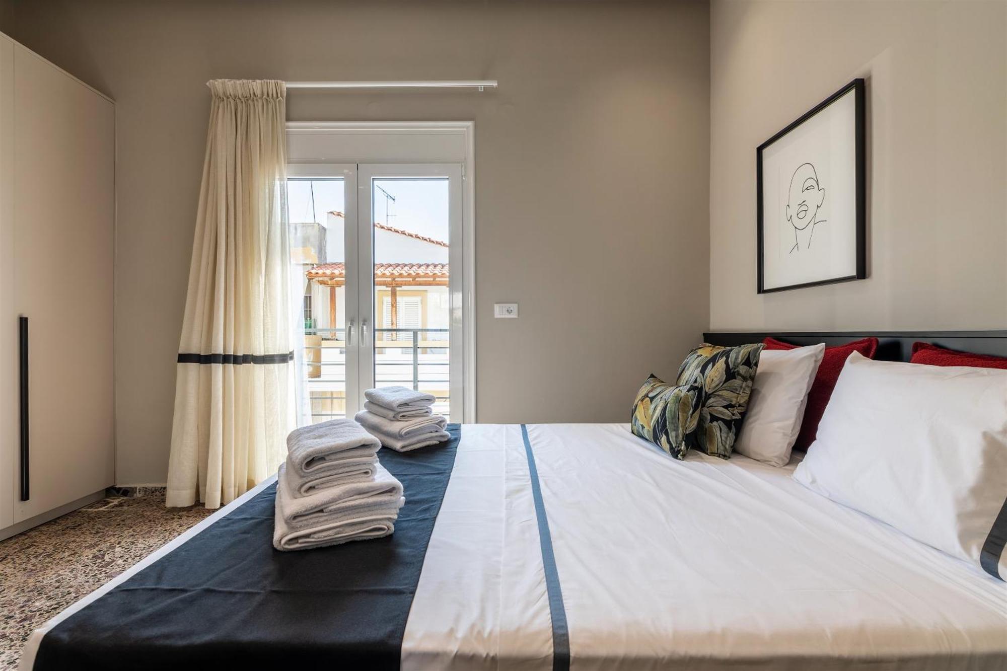 Andrews Luxury Suites Near The Airport Candia Esterno foto