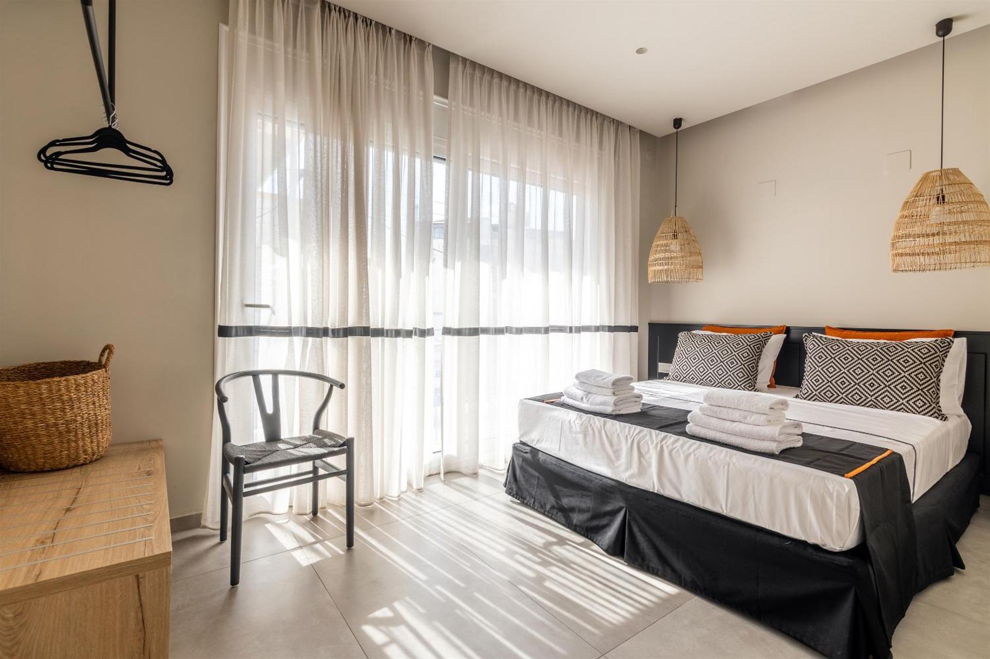 Andrews Luxury Suites Near The Airport Candia Esterno foto