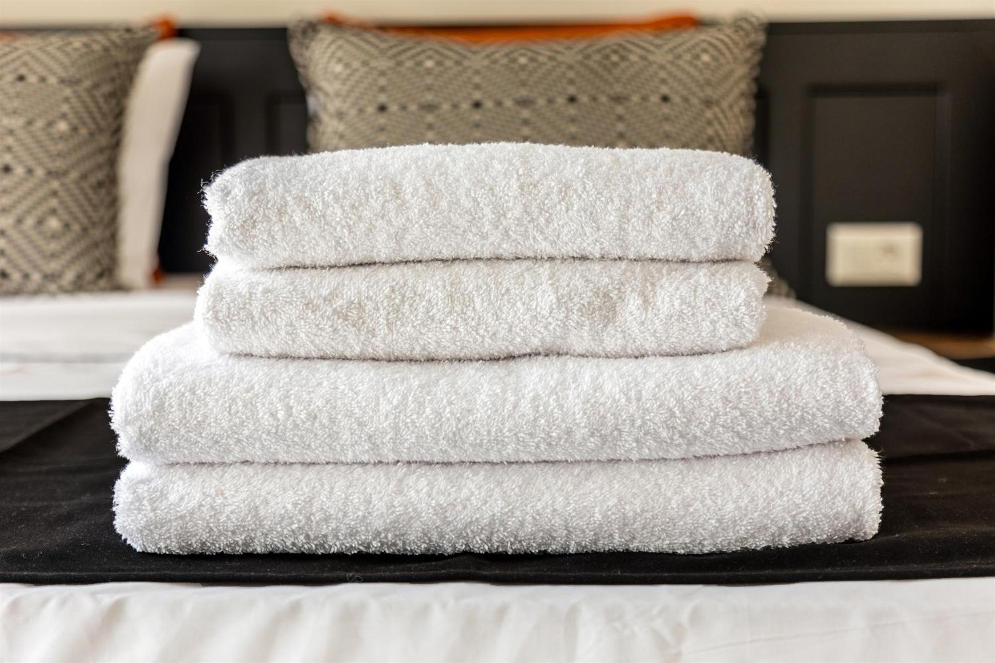Andrews Luxury Suites Near The Airport Candia Esterno foto